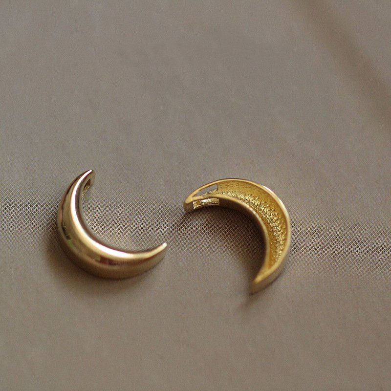 Ellie's Signature Crescent Charm Necklace - elliesage